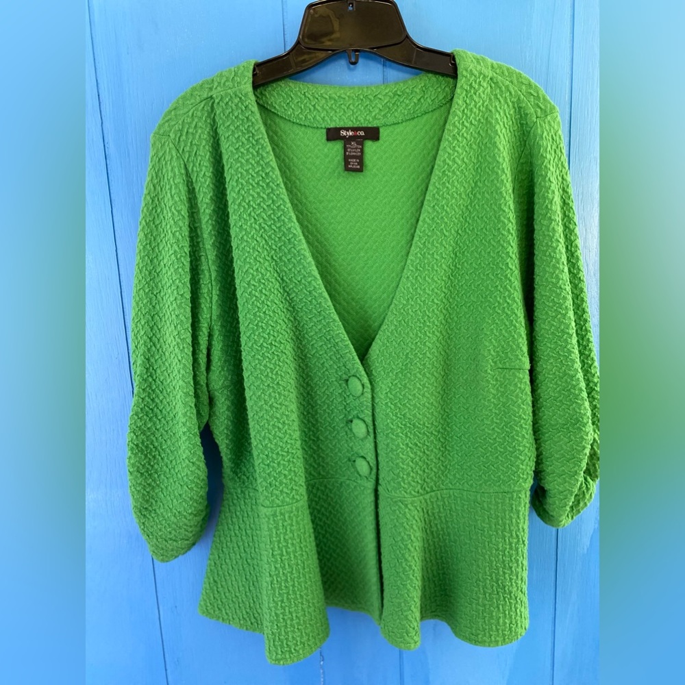 Style & Co Green Sweater/Shirt